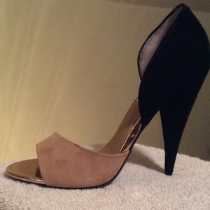 Steve Madden Sandal Pump