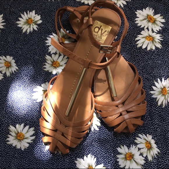 New! Dolce Vita Zen Woven Sandals