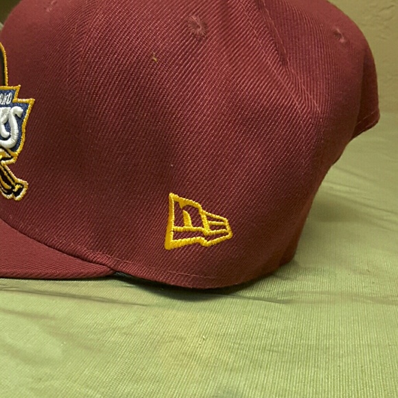 Snap back - Picture 2 of 2
