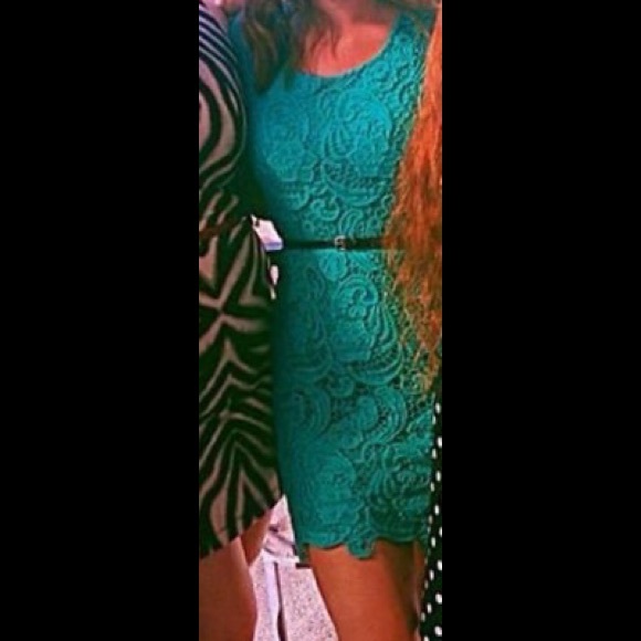 Teal Lace Formfitting Dress