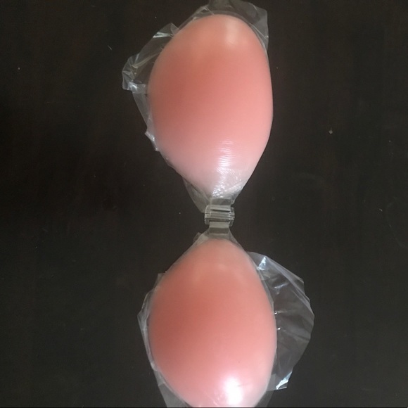 Double Thickness Reuseable Silicone Sticky Bras! - Picture 4 of 7