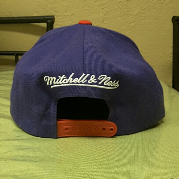 Snap back - Picture 2 of 2