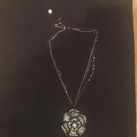 Multi strand pendant necklace