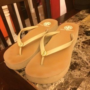 Tory burch wedge sandals