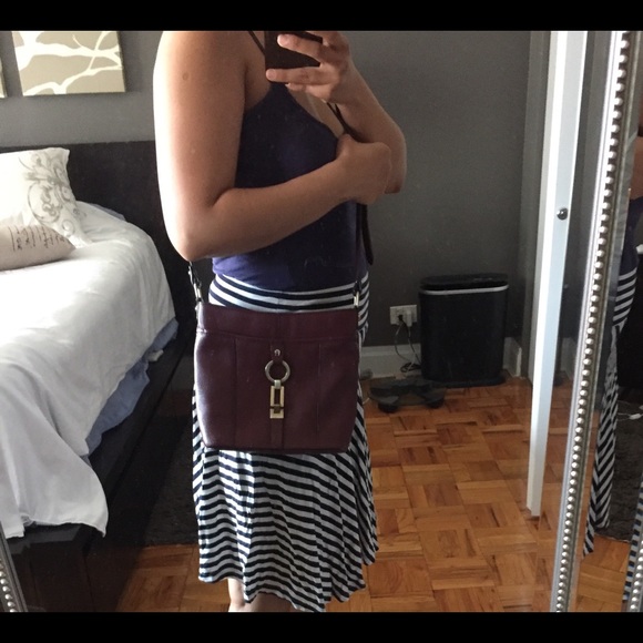 Etienne Aigner Cordova crossover bag - Picture 4 of 4