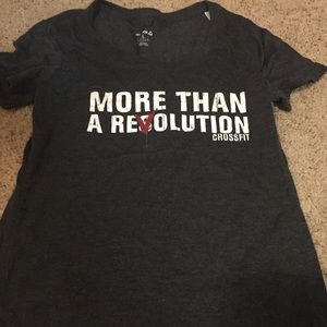 Reebok size L crossfit shirt