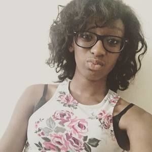 Meet your Posher, Holly