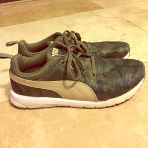 Camo puma sneakers
