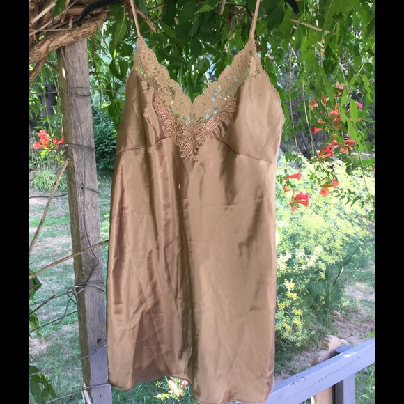 Victoria's Secret Chemise, Poly Satin - Picture 2 of 3