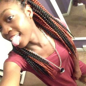 Meet your Posher, Alexis