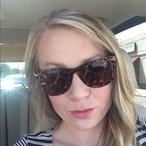 Meet your Posher, Mallory