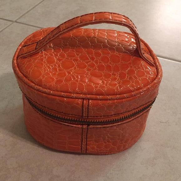 Makeup travel bag