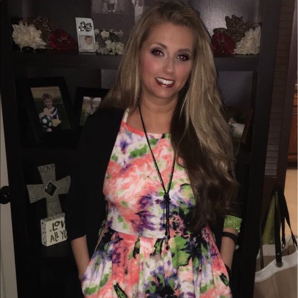 Meet your Posher, Amy - Picture 4 of 4