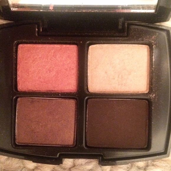 eye shadow palette