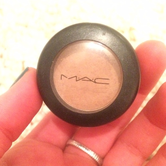 MAC eyeshadow