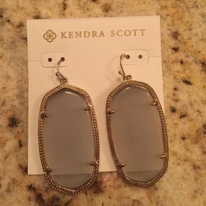 Danielle Slate and gold Kendra Scotts