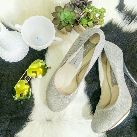 Boutique 9 silver grey platform heels
