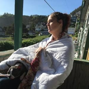 Meet your Posher, Debbie