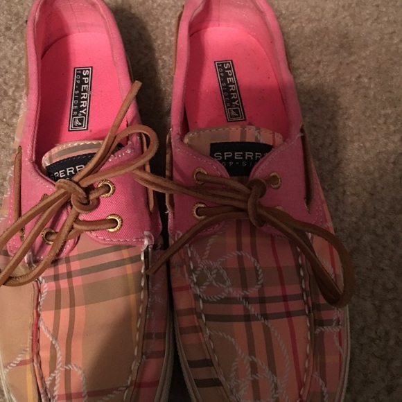 Pink plaid Sperry boat shoes