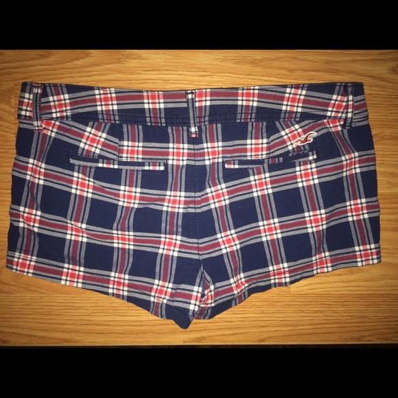Hollister Plaid Shorts - Picture 3 of 3