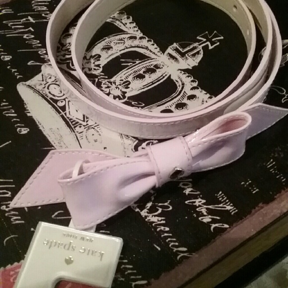 Kate Spade Pink Patent Leather Bow Belt🎀