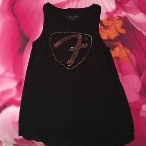 Black loose fitting fender tank