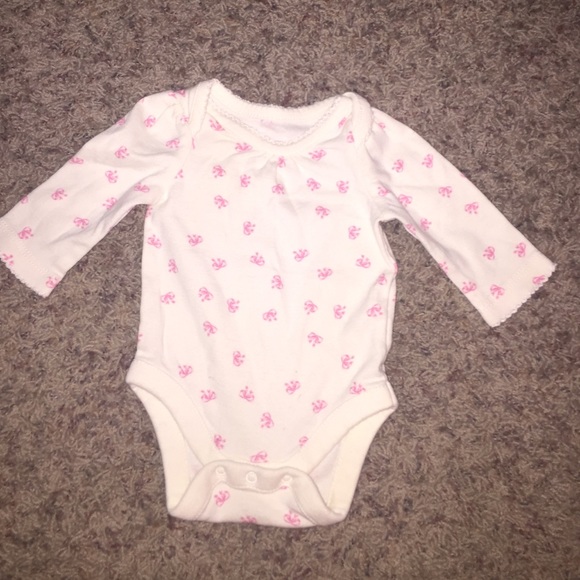 Baby gap onesie