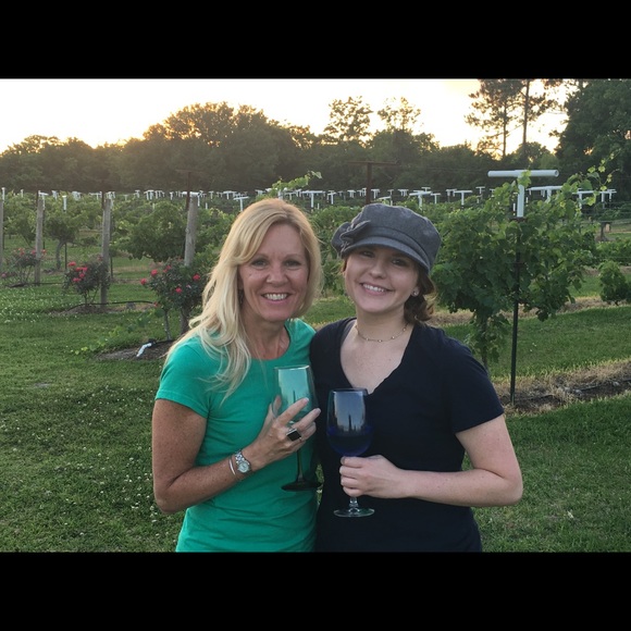 Meet your Posher, Jeri - Picture 4 of 4