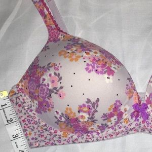 Victoria's Secret no-wire lilac pink 38C bra
