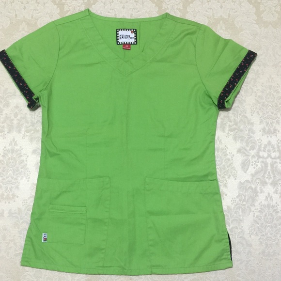 Mary Engelbreit Scrubs Set Petite
