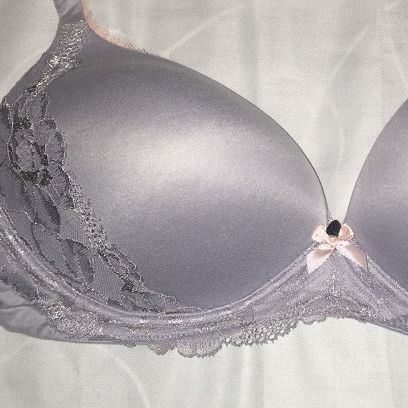 Victoria's Secret no-wire grey lace pink trim 38D