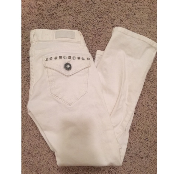 White Capri jeans in brand new condition