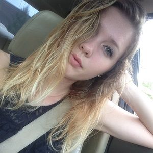 Meet your Posher, Katelyn