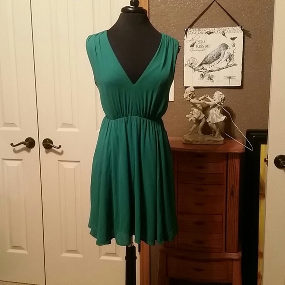 Express emerald green dress