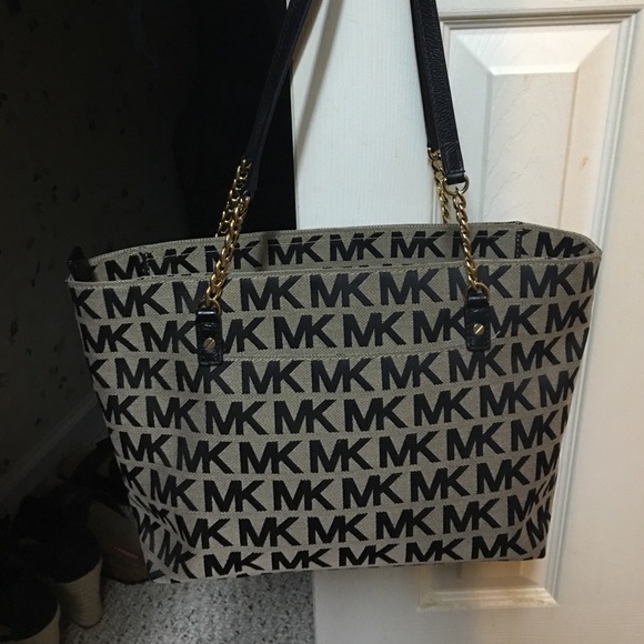 Michael Kors logo purse