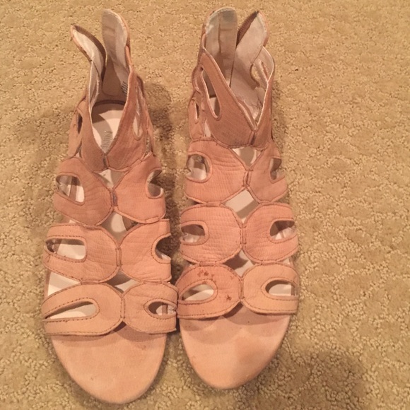 Tan gladiator sandals