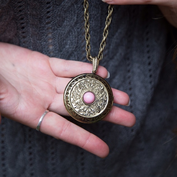 NWT NY&C Necklace - Picture 3 of 4