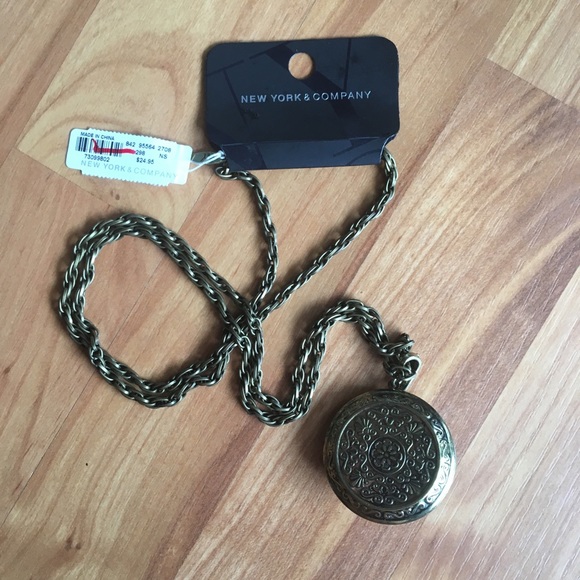 NWT NY&C Necklace - Picture 4 of 4