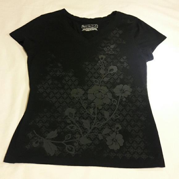 Black T shirt
