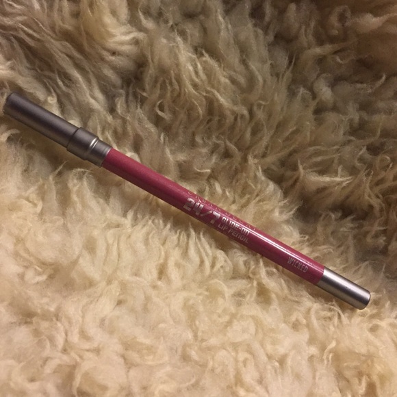 'Wicked' - 24/7 Glide on Lip Pencil