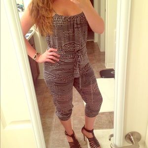 Final Price✨NWT Black & grey pattern jumpsuit