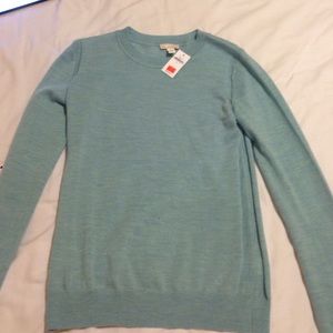 gap sweater