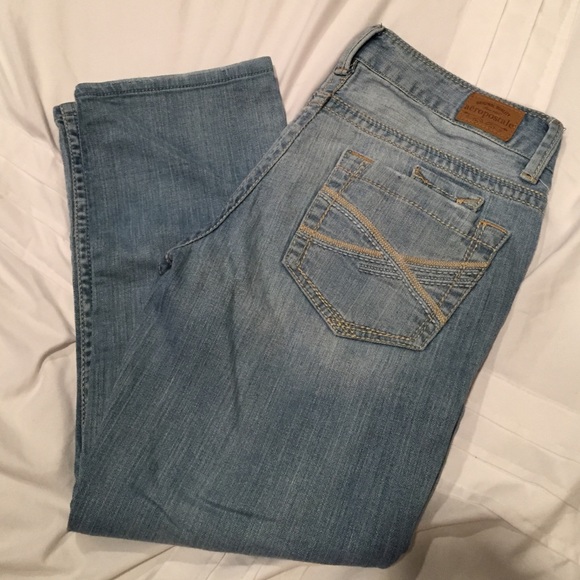 Aeropostale Lightwash Capri