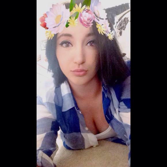 Meet your Posher, Ashley