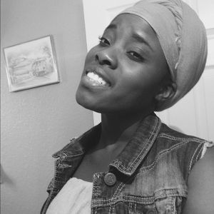 Meet your Posher, Stephanie