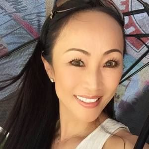 Meet your Posher, Hitomi