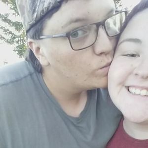 Meet your Posher, Afton