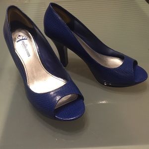 Fergalicious Blue 6.5 heels