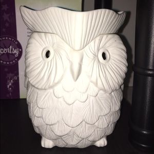Scentsy full size "Whoot" warmer