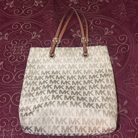 MK purse